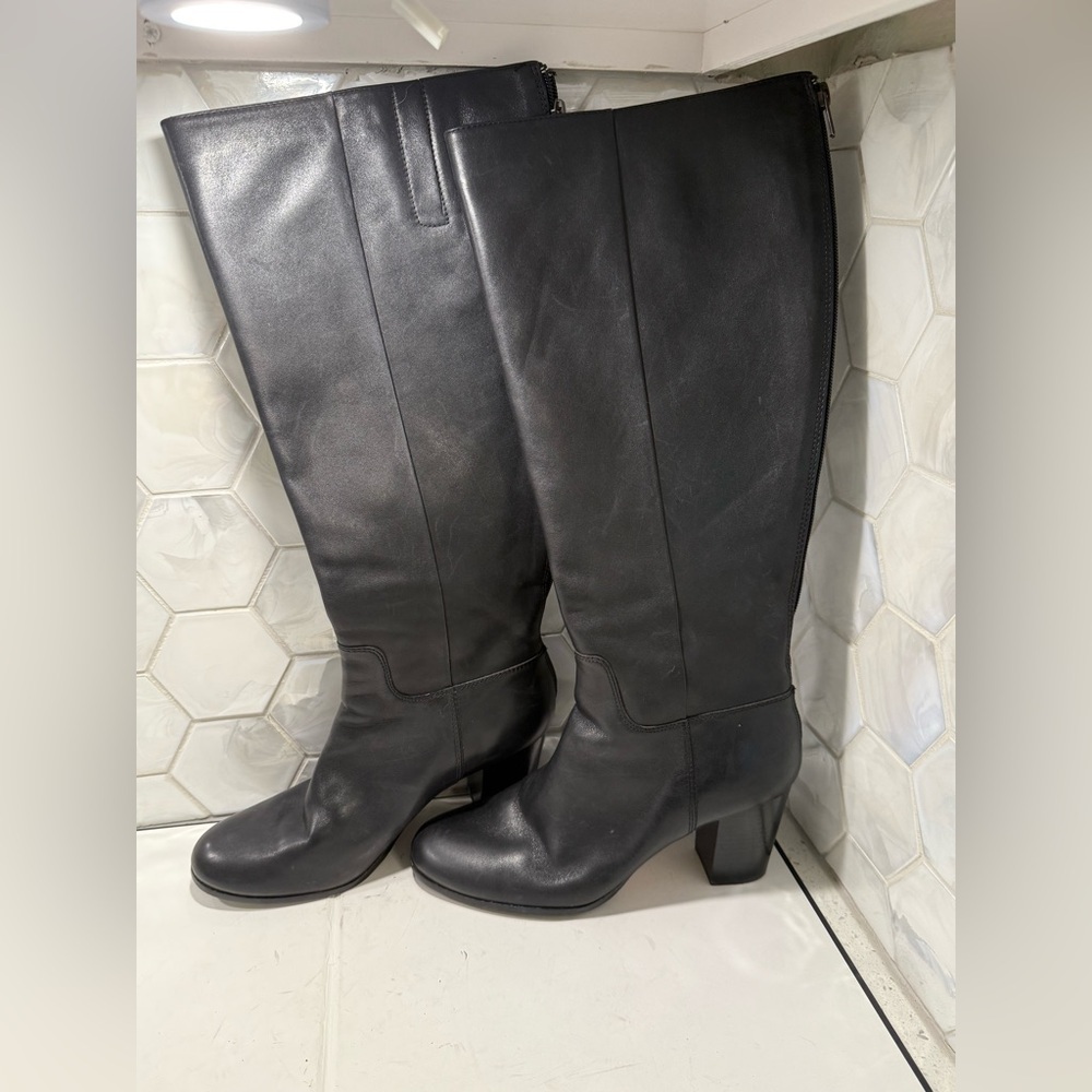 Cole Haan Black Leather Block Heel Boots Size 8 1/2 B Knee High Classic Back Zip